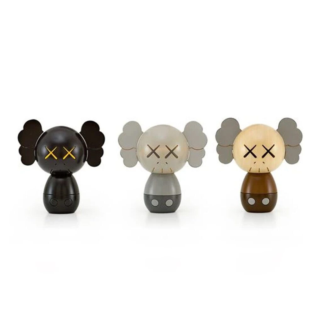 KAWS HOLIDAY JAPAN kokeshi 限定商品 卯三郎こけし KAWS - Holiday Japan Kokeshi Doll Set - Lucky Cat Gallery